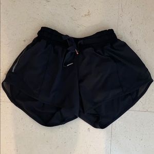 Lululemon Hotty Hot 4” Shorts